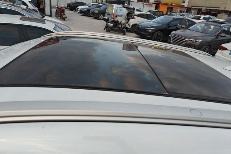 Used Dongfeng Fengon E3 2019 EV Zhihao Model Roof