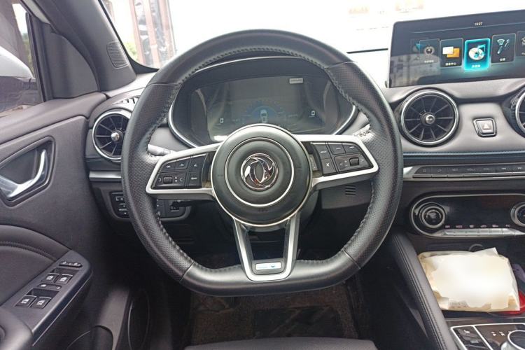 Used Dongfeng Fengon E3 2019 EVR Extended-Range Luxury Model Steering Wheel