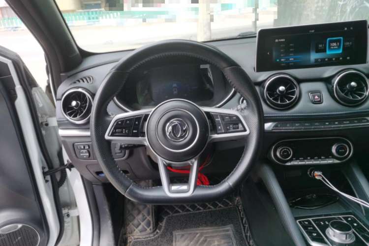 Used Dongfeng Fengon E3 2019 EVR Extended-Range Luxury Model Steering Wheel