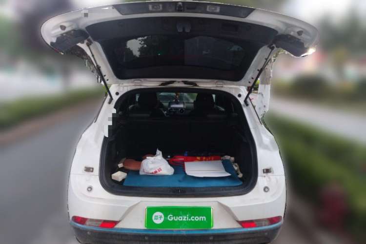 Used Dongfeng Fengon E3 2019 EVR Range-Extended Smart Enjoyment Model Trunk