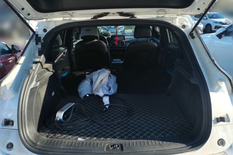 Used Dongfeng Fengon E3 2019 EVR Range-Extended Smart Enjoyment Model Trunk