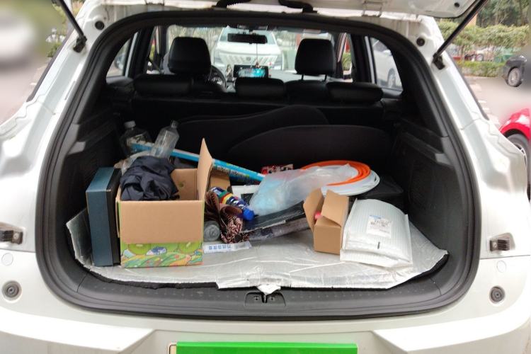 Used Dongfeng Fengon E3 2019 EVR Range-Extended Smart Model Trunk