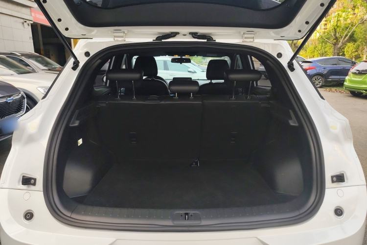 Used Dongfeng Fengon E3 2019 EV Zhiyue Model Trunk