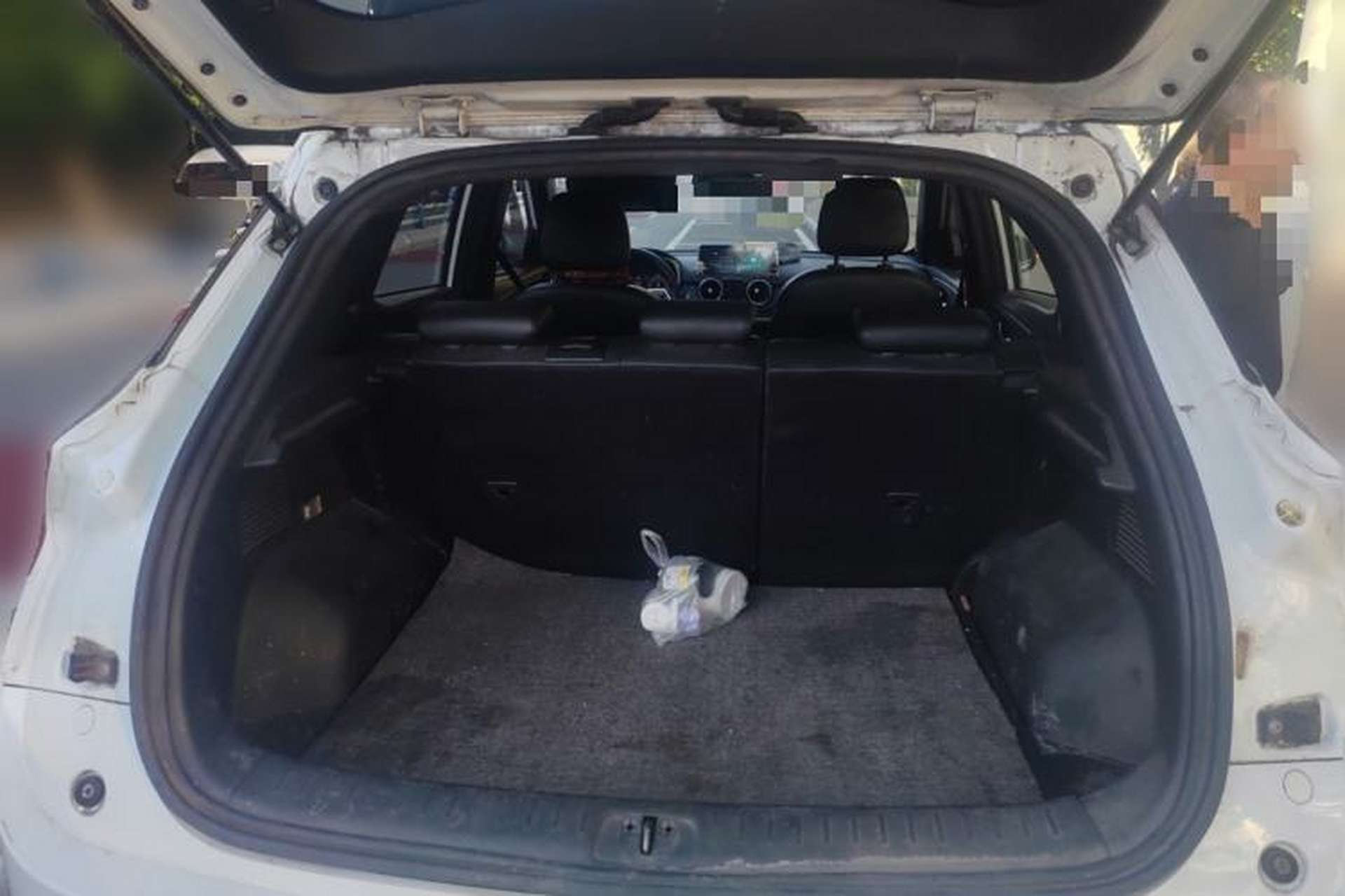 Used Dongfeng Fengon E3 2019 EV Zhiyue Model Trunk