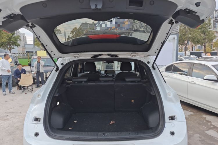 Used Dongfeng Fengon E3 2019 EV Zhihao Model Trunk
