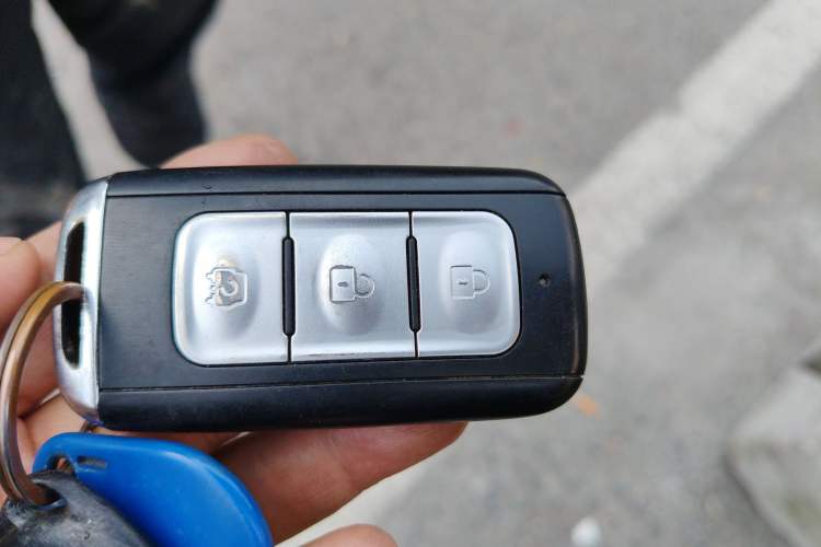 Used Dongfeng Fengon E3 2019 EV Zhiyue Model Vehicle Key