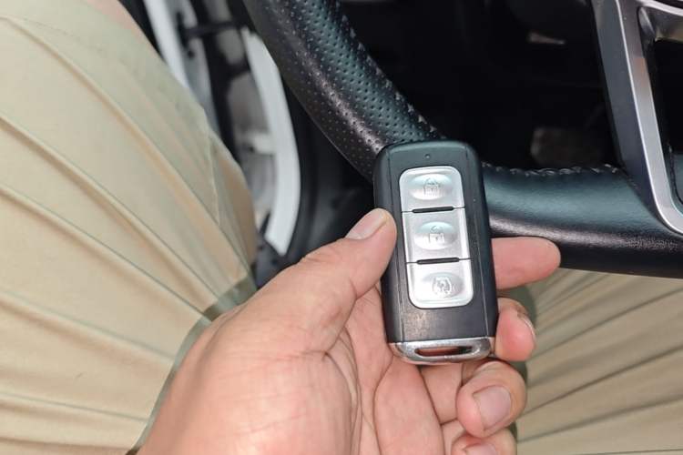 Used Dongfeng Fengon E3 2019 EV Zhiyue Model Custom Edition Vehicle Key