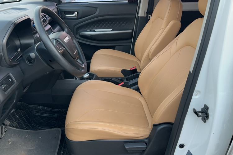 Used Dongfeng Fengon E380 2023 Standard Edition – Comfort Model 7 Seats Left Front Seat