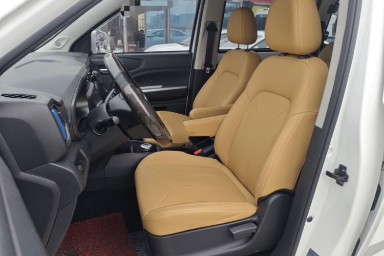 Used Dongfeng Fengon E380 2023 Standard Edition – Comfort Model 7 Seats Left Front Seat