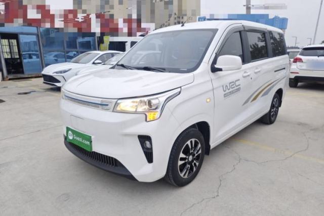 Used Dongfeng Fengon E380 2023 Standard Edition – Comfort Model 7 Seats