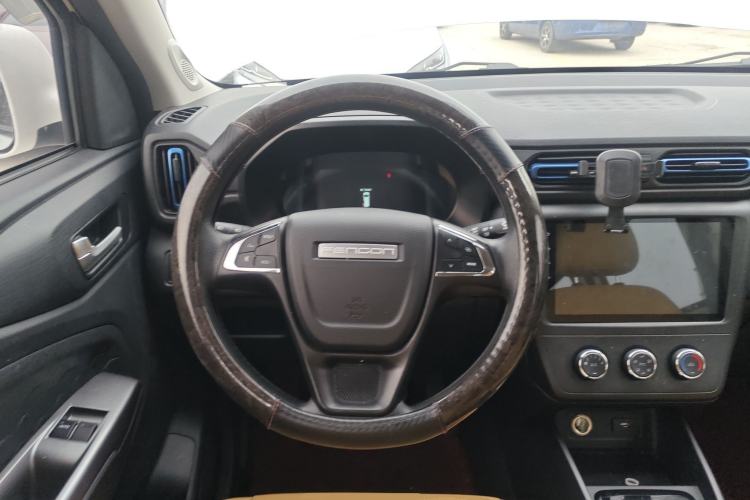 Used Dongfeng Fengon E380 2023 Standard Edition – Comfort Model 7 Seats Steering Wheel