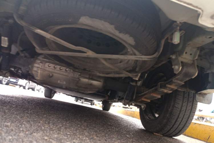 Used Dongfeng Fengon E380 2023 Standard Edition – Comfort Model 5 Seats Chassis Rear