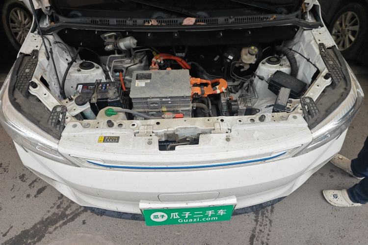 Used Dongfeng Fengon E380 2023 Standard Edition – Comfort Model 7 Seats Engine Bay