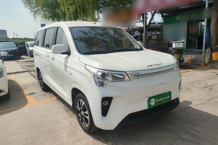 Used Dongfeng Fengon E380 2023 Standard Edition – Comfort Model 7 Seats Front Right 45 Deg