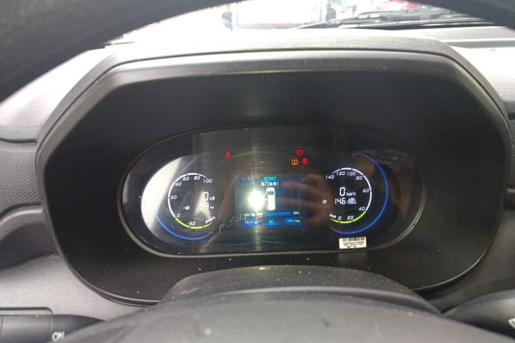 Used Dongfeng Fengon E380 2023 Standard Edition – Comfort Model 5 Seats Instrument Cluster