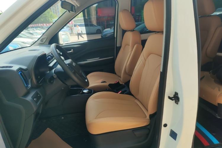 Used Dongfeng Fengon E380 2023 Standard Edition – Comfort Model 7 Seats Left Front Seat