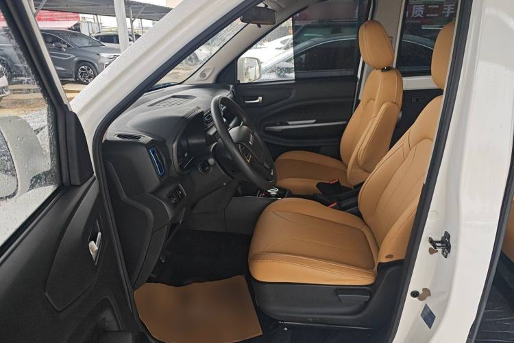 Used Dongfeng Fengon E380 2023 Standard Edition – Comfort Model 7 Seats Left Front Seat