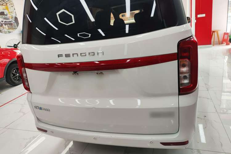 Used Dongfeng Fengon E380 2023 Standard Edition – Comfort Model 7 Seats Rear