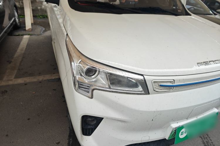 Used Dongfeng Fengon E380 2023 Standard Edition – Comfort Model 7 Seats Right Front Headlight