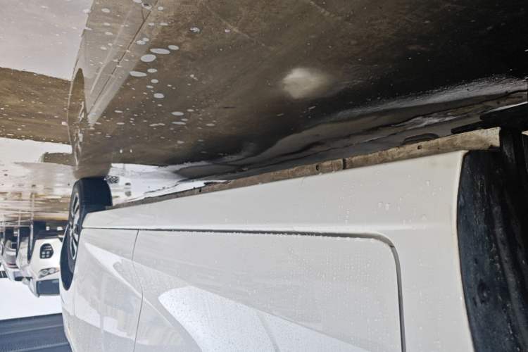 Used Dongfeng Fengon E380 2023 Standard Edition – Comfort Model 7 Seats Right Side Sill