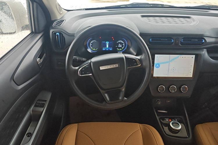 Used Dongfeng Fengon E380 2023 Standard Edition – Comfort Model 7 Seats Steering Wheel
