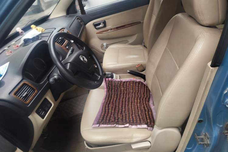 Used Dongfeng Fengon 2013 1.3L Manual Deluxe Edition DK13-08 Left Front Seat