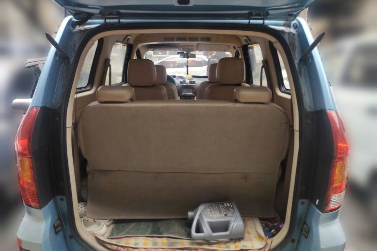 Used Dongfeng Fengon 2013 1.3L Manual Deluxe Edition DK13-08 Trunk