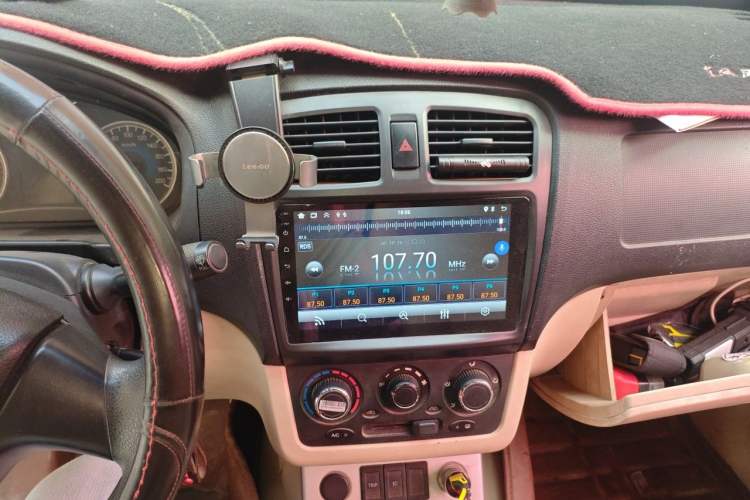 Used Dongfeng Fengon 2013 1.3L Manual Deluxe Edition DK13-08 Audio And AC Panel