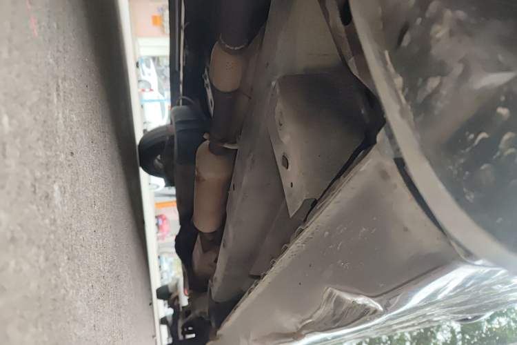 Used Dongfeng Fengon 2013 1.5L Manual Comfort Version DK15 Chassis Front Left