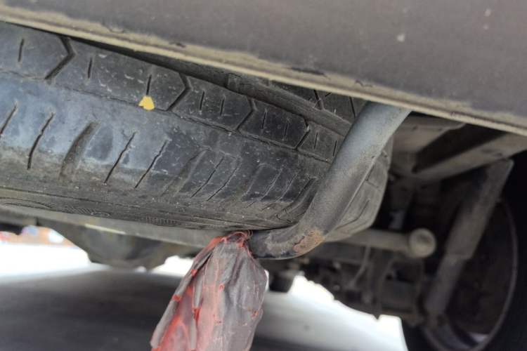 Used Dongfeng Fengon 2013 1.5L Manual Deluxe Model DK15 Chassis Rear