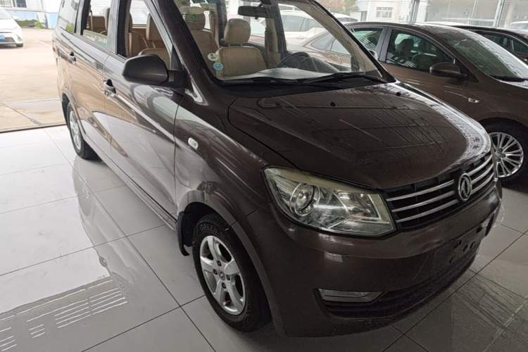 Used Dongfeng Fengon 2013 1.5L Manual Deluxe Model DK15 Front Right 45 Deg