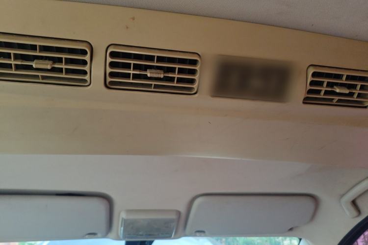 Used Dongfeng Fengon 2013 1.3L Manual Deluxe Edition DK13-08 Headliner