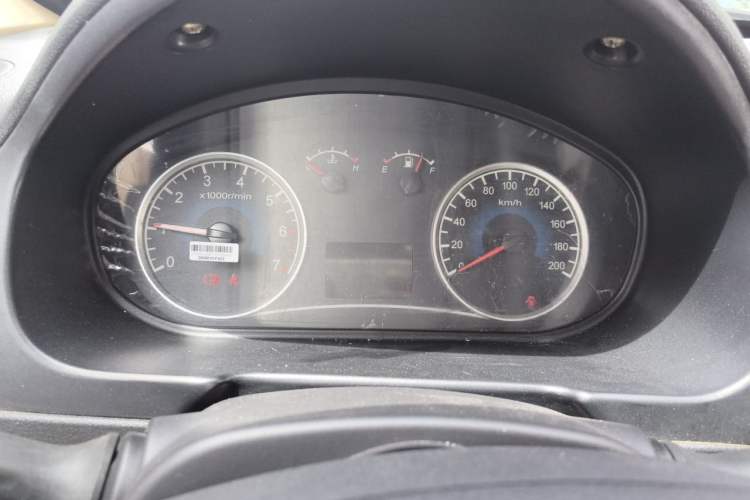 Used Dongfeng Fengon 2013 1.5L Manual Deluxe Model DK15 Instrument Cluster