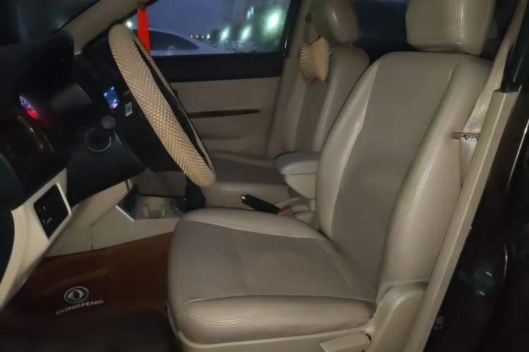 Used Dongfeng Fengon 2013 1.5L Manual Deluxe Model DK15 Left Front Seat