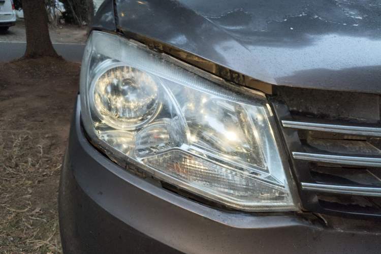 Used Dongfeng Fengon 2013 1.5L Manual Deluxe Model DK15 Right Front Headlight