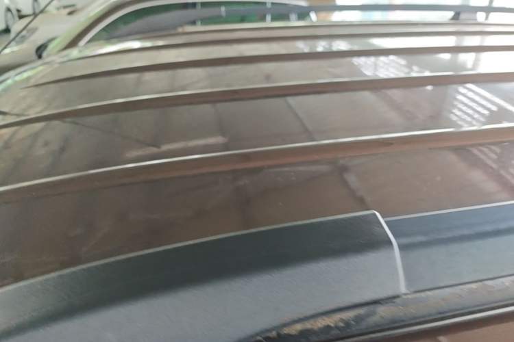 Used Dongfeng Fengon 2013 1.5L Manual Deluxe Model DK15 Roof