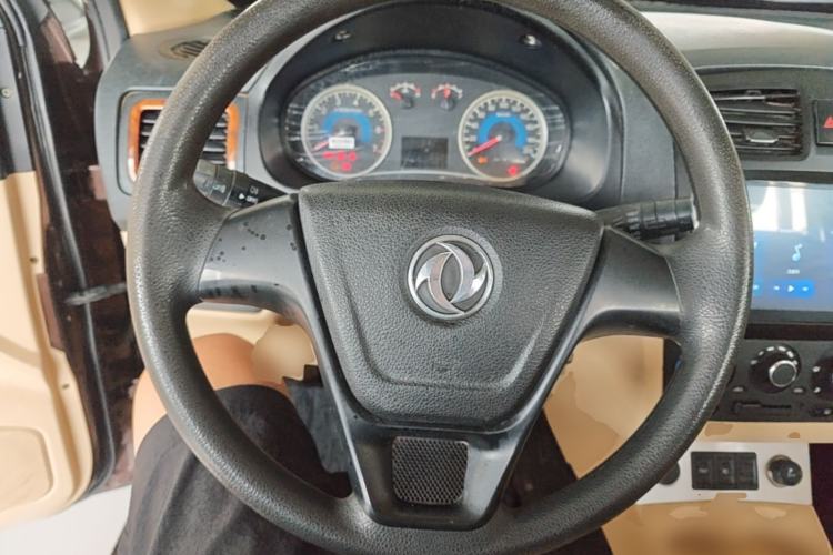 Used Dongfeng Fengon 2013 1.5L Manual Deluxe Model DK15 Steering Wheel