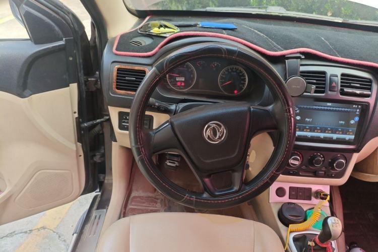Used Dongfeng Fengon 2013 1.3L Manual Deluxe Edition DK13-08 Steering Wheel