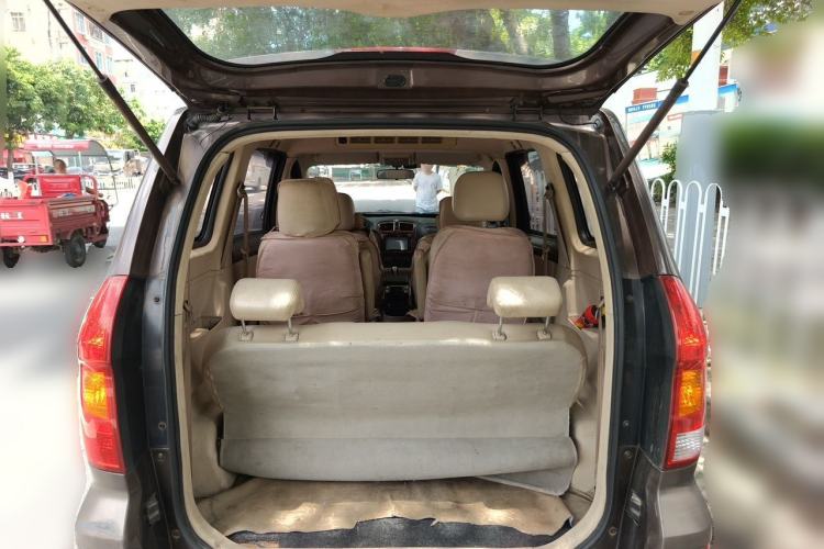 Used Dongfeng Fengon 2013 1.5L Manual Comfort Version DK15 Trunk