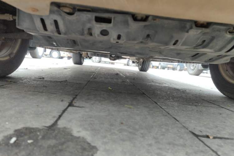 Used Dongfeng Fengon 2013 1.3L Manual Deluxe Edition DK13-08 Chassis Front