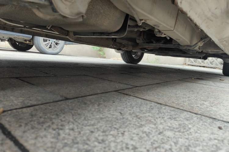 Used Dongfeng Fengon 2013 1.3L Manual Deluxe Edition DK13-08 Chassis Rear Right