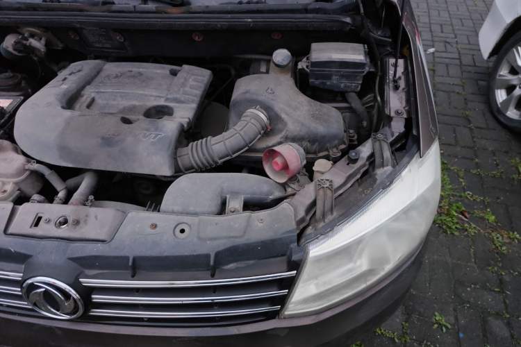 Used Dongfeng Fengon 2013 1.5L Manual Deluxe Model DK15 Engine Bay Left