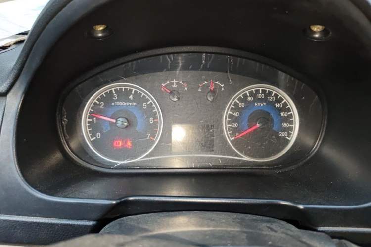 Used Dongfeng Fengon 2013 1.5L Manual Deluxe Model DK15 Instrument Cluster