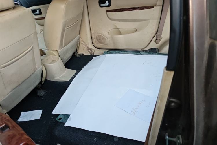 Used Dongfeng Fengon 2013 1.5L Manual Deluxe Model DK15 Left Rear Seat