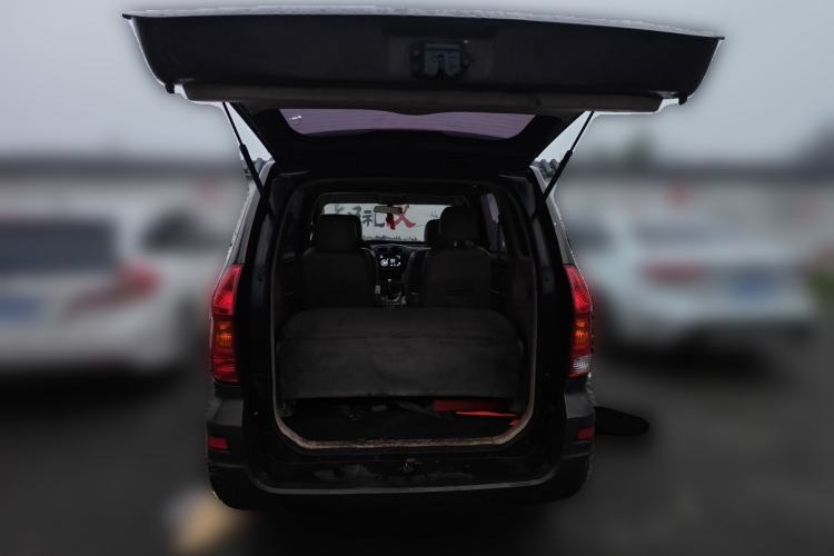 Used Dongfeng Fengon 2013 1.5L Manual Deluxe Model DK15 Trunk