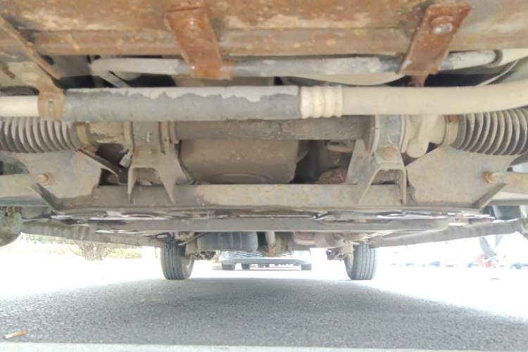 Used Dongfeng Fengon 2013 1.3L Manual Deluxe Edition DK13-08 Chassis Front