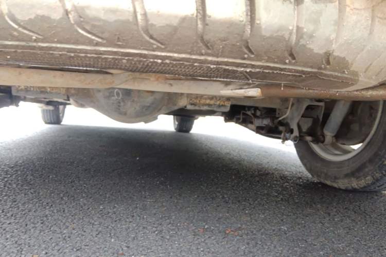 Used Dongfeng Fengon 2013 1.3L Manual Deluxe Edition DK13-08 Chassis Rear