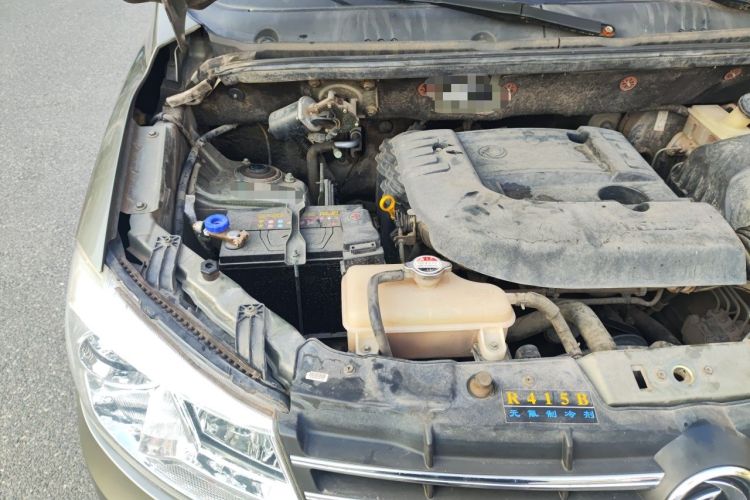 Used Dongfeng Fengon 2013 1.5L Manual Deluxe Model DK15 Engine Bay Right