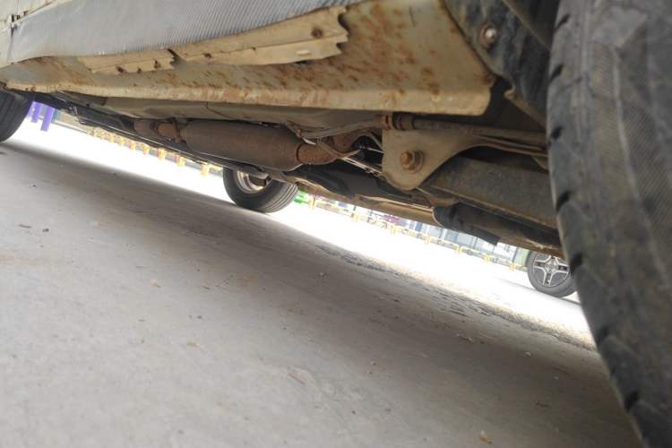 Used Dongfeng Fengon 2013 1.3L Manual Deluxe Edition DK13-08 Chassis Rear Left