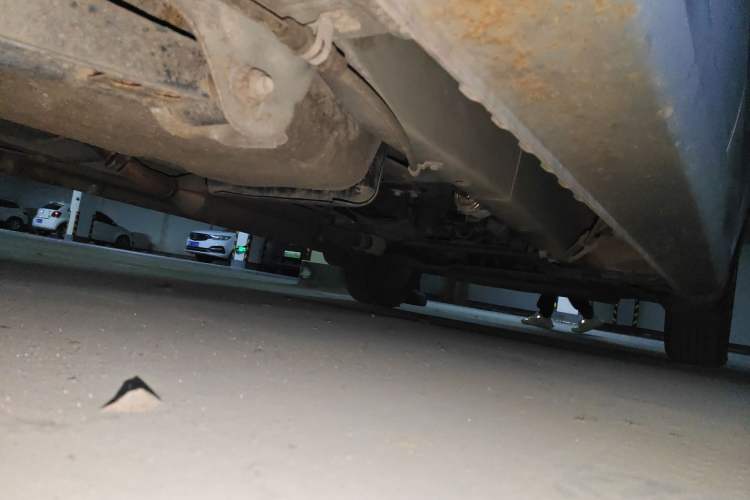 Used Dongfeng Fengon 2013 1.3L Manual Deluxe Edition DK13-08 Chassis Rear Right